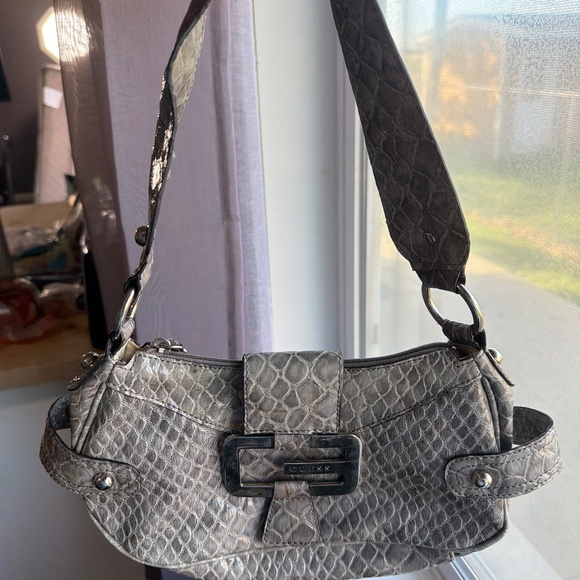 Y2K Guess purse - Picture 9 of 11